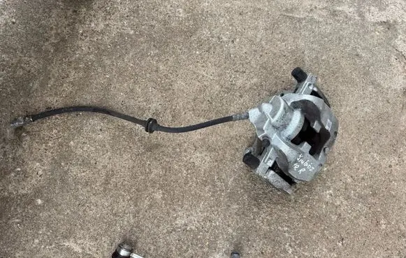 Renault Symbioz Front brake caliper 9094