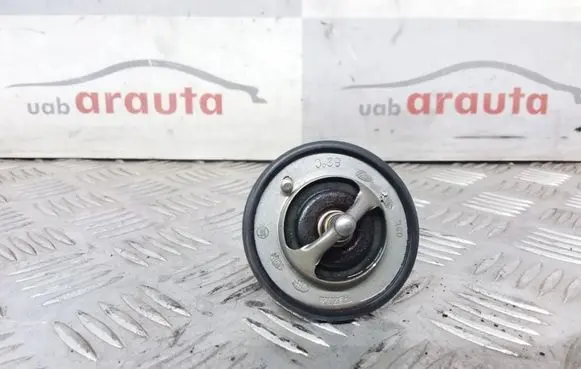 Toyota Avensis T250 Thermostat/thermostat housing