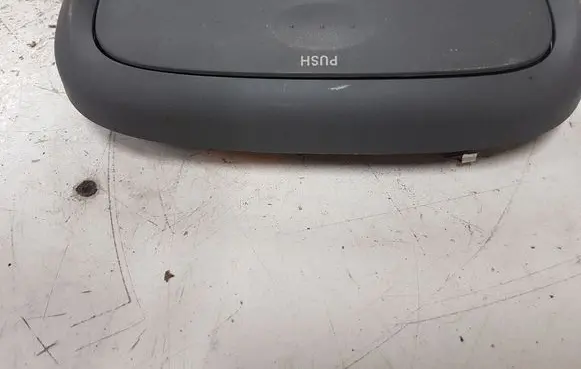 KIA Carens I Front seat light 928003E0