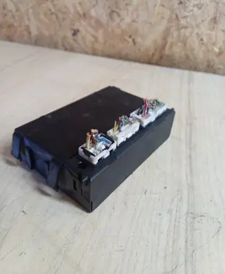 Nissan Primera Comfort/convenience module 28551BU 7102580522 5WK48512