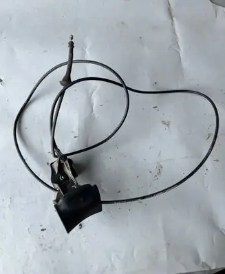 Jeep Cherokee III KJ Engine bonnet/hood lock release cable 