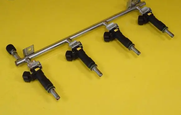 Fuel main line pipe
