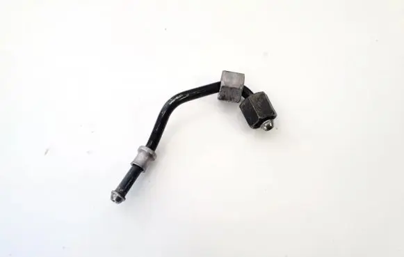 Chrysler 300 - 300C Fuel line pipe