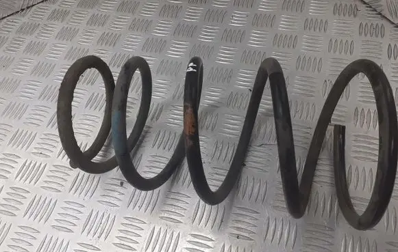 Nissan Primera Front coil spring