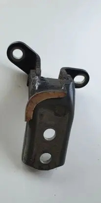Toyota Avensis T250 Front door upper hinge