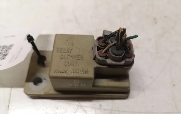 Subaru Legacy Coolant fan relay 88018FE010