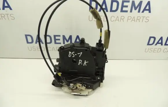 Mitsubishi Outlander Front door lock DS1