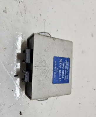 Rover 214 - 216 - 220 Engine control unit/module 38370SK3E0 YWC10044