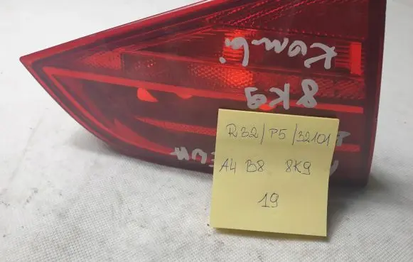Audi A4 S4 B8 8K Tailgate rear/tail lights 8K9945093