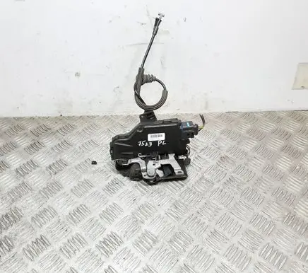 Skoda Octavia Mk2 (1Z) Front door lock 3D2837016S PA66307