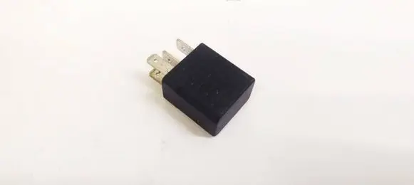 Opel Zafira A Other relay 24432680 70221