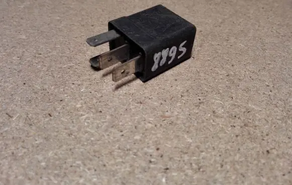 Opel Zafira A Other relay 24432680