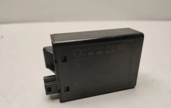 Mercedes-Benz E C207 W207 Alarm control unit/module A2079057501
