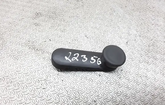 Opel Astra H Rear door window winding handle 