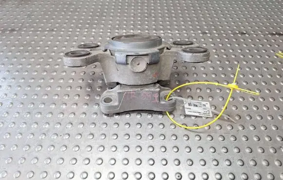 Land Rover Evoque I Gearbox mounting bracket EJ32-7M121-AD