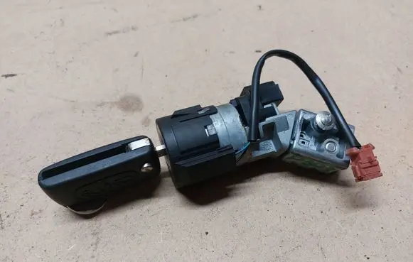 Peugeot 307 Ignition lock 