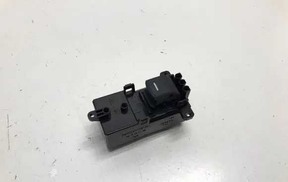 Honda HR-V Electric window control switch 3M0J21L CD0726 TN0009