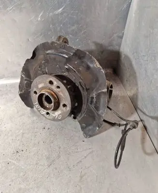 Mini One - Cooper Coupe R56 Front wheel hub spindle knuckle