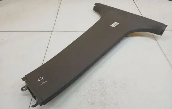 Ford Focus (B) pillar trim (top) 4M51A243W07A