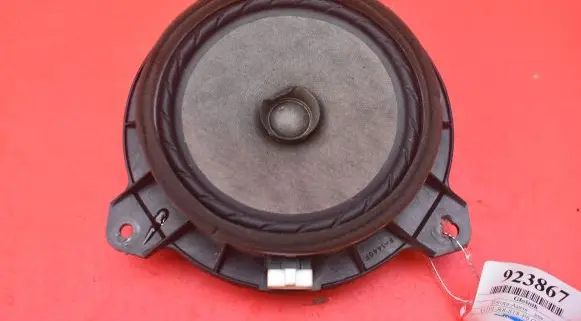 Toyota Auris 150 Subwoofer speaker 86160-0D190