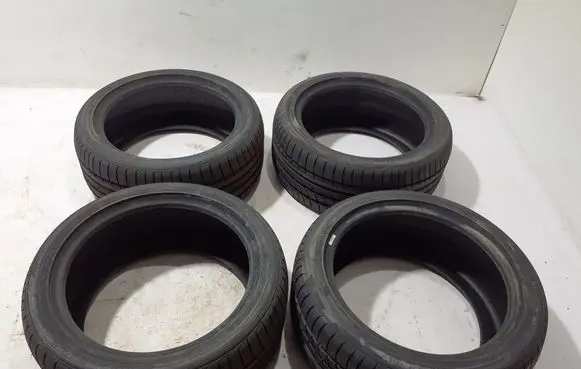 Skoda Octavia Mk3 (5E) R17 summer tire 22545R17