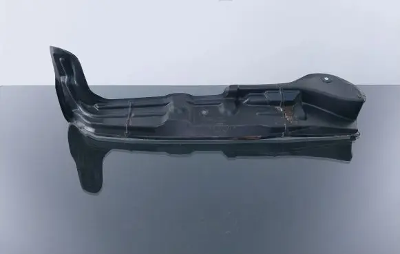 Audi A4 S4 B7 8E 8H Fender end trim 8E0821112A