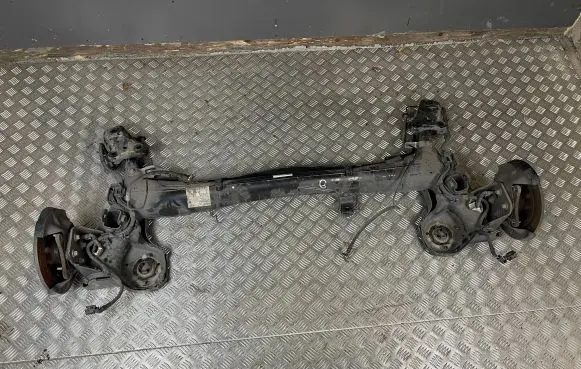 Peugeot 208 II Rear axle beam 