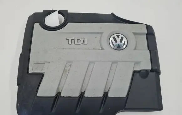 Volkswagen Tiguan Engine cover (trim) 03L103925AP 03L103925AN