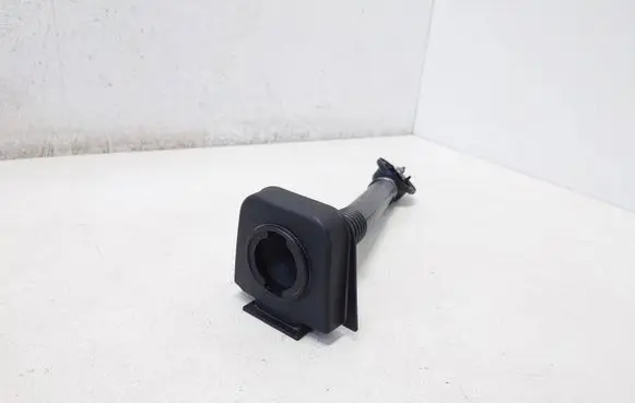 Mercedes-Benz Vito Viano W639 Oil fill pipe A6510100069 6510100069