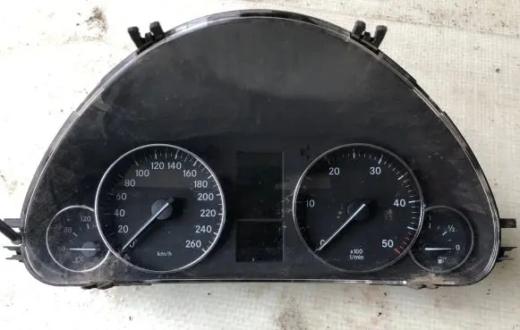Mercedes-Benz C W203 Speedometer (instrument cluster) A2035407547 110080266011