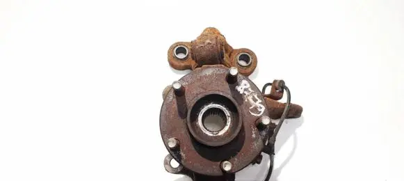 Front wheel hub