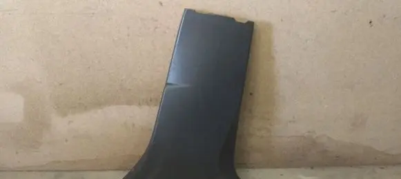 Volvo V40 (B) pillar trim (bottom) 31102352