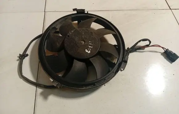 Audi A6 S6 C5 4B Radiator cooling fan shroud