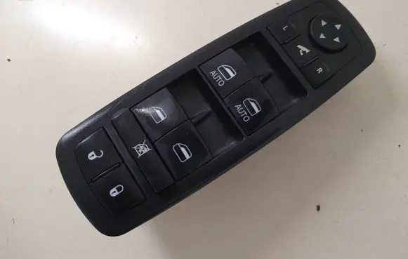 Jeep Grand Cherokee Electric window control switch 68030826AC