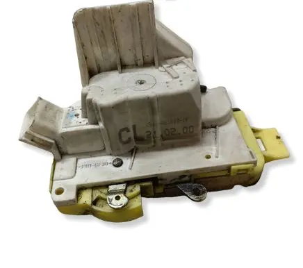Ford Focus Front door lock XS41A21813CF 210200