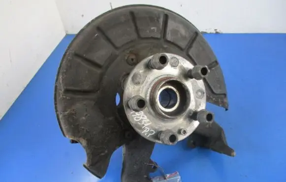 Volkswagen Golf IV Front wheel hub spindle knuckle