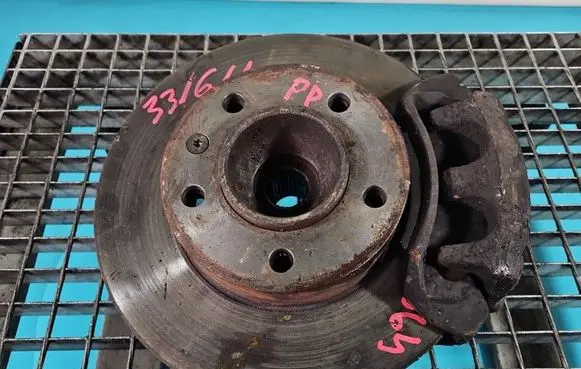 Renault Master II Front wheel hub spindle knuckle IMPRK1558064