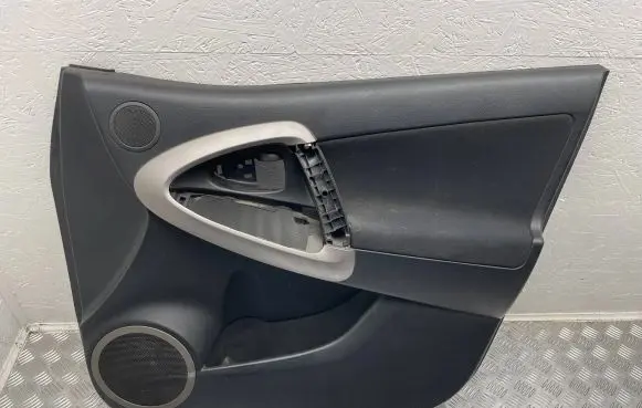 Toyota RAV 4 (XA30) Front door card panel trim S2TAF