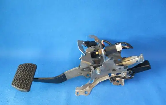 Tesla Model S Brake pedal sensor switch