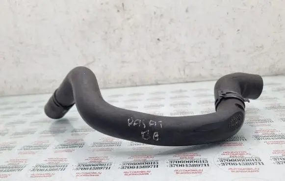 Volkswagen PASSAT B6 Engine coolant pipe/hose