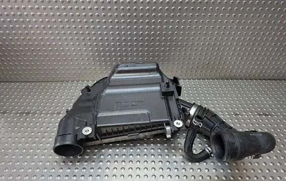 Suzuki Vitara (LY) Air filter box S27730691 53SA01