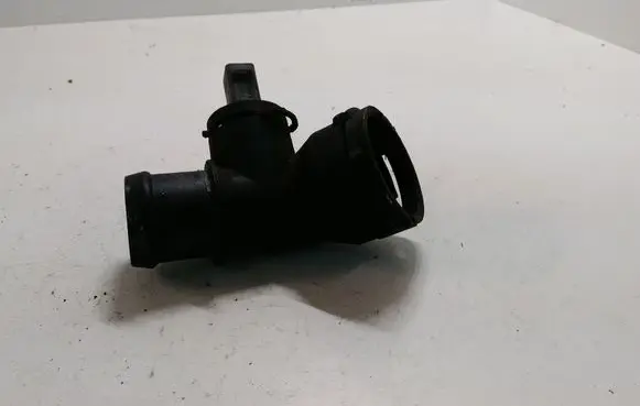 Volkswagen Golf V Engine coolant pipe/hose 1K0122291AD