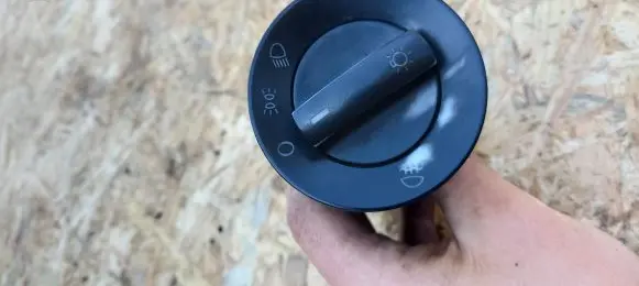 Volkswagen Polo IV 9N3 Other switches/knobs/shifts