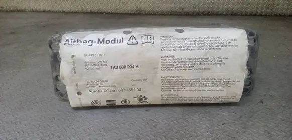 Volkswagen Golf Plus Passenger airbag 1K0880204H