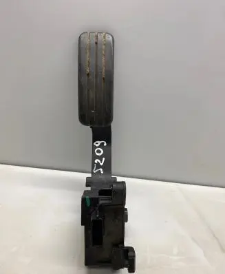 Renault Trafic III (X82) Accelerator throttle pedal 180027179R