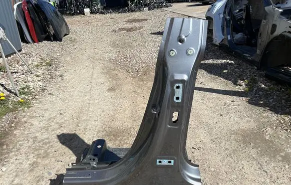 Mercedes-Benz CLA C118 X118 Pillar (middle)