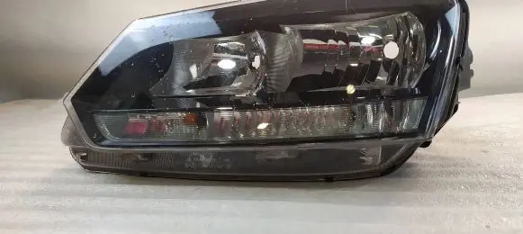 Skoda Yeti (5L) Headlight/headlamp 5L1941015D 34933494 LE12A6285
