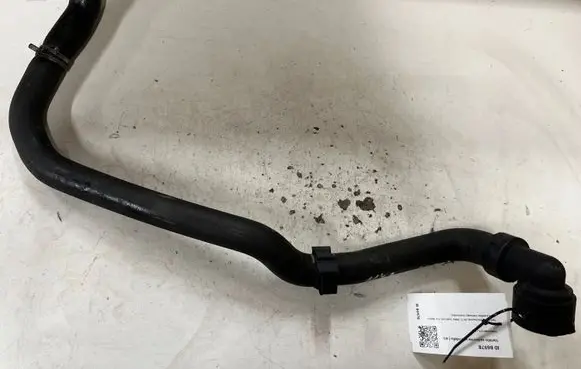 Volvo V60 Engine coolant pipe/hose S4000256