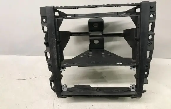 Radio/GPS head unit trim