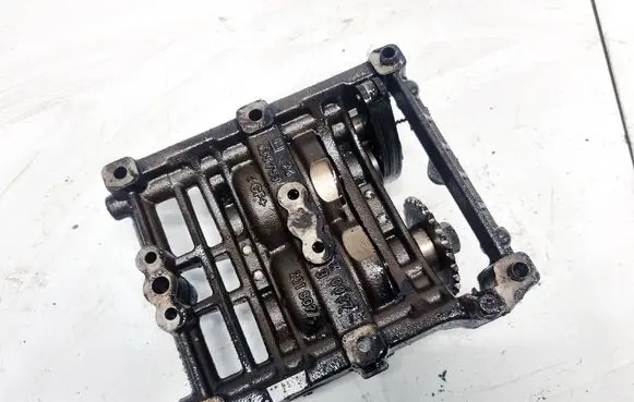 Opel Vectra C Oil pump R90573814